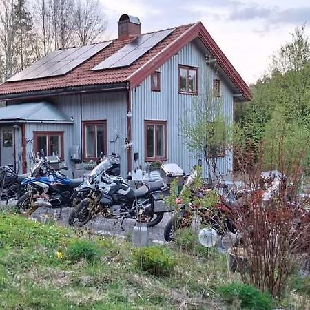 Charmigt Aeldre Hus, Laddbox 22 Kw, 5 Bil-Minuter Till Bad Strömstad Εξωτερικό φωτογραφία